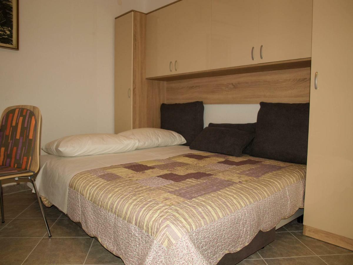 House Nataniel In Omis Near Sea Appartement Buitenkant foto