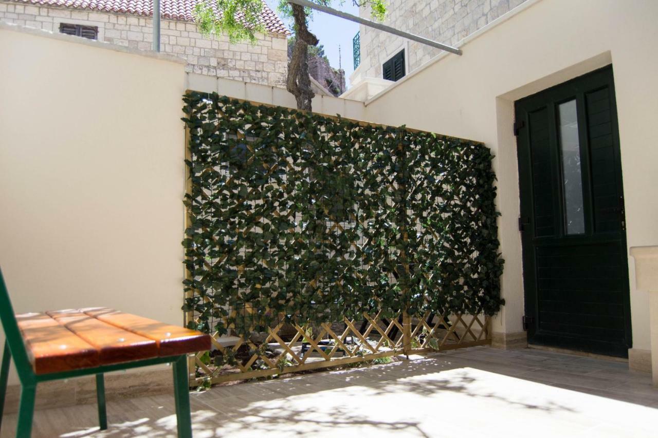 House Nataniel In Omis Near Sea Appartement Buitenkant foto